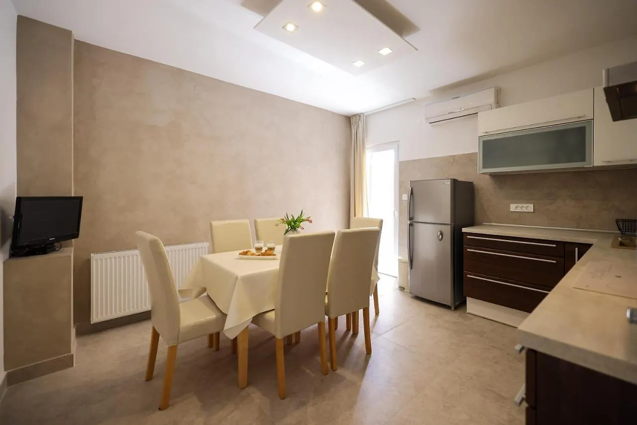 Apartments Skara Bibinje